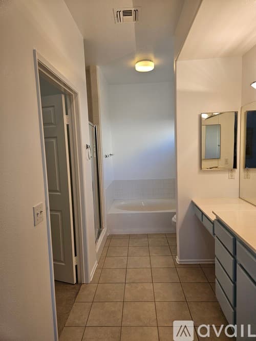 Cathedral City House: 27766 Tangelo St