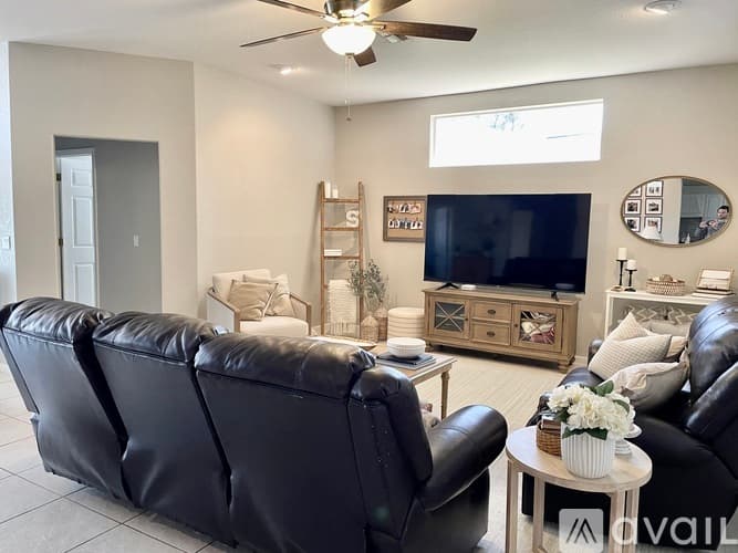 Hudson House: 13609 Morning Court