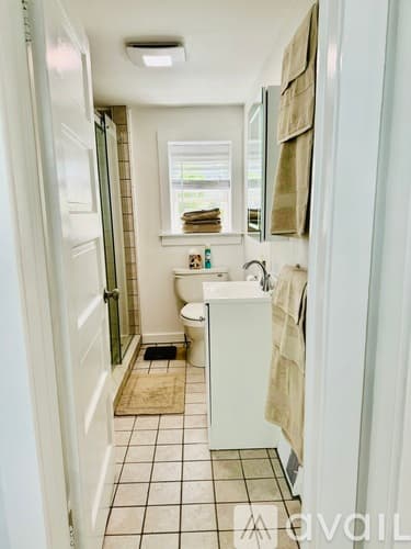 Milford Apartment: E Broadway
