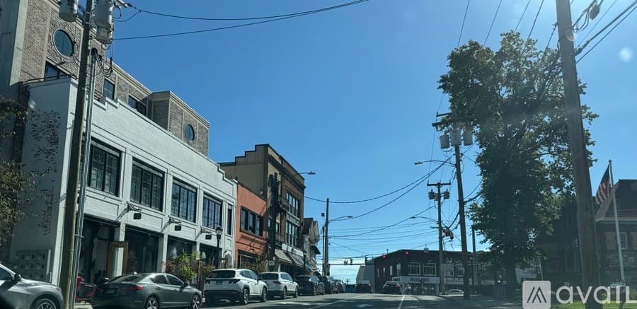 Milford Apartment: E Broadway