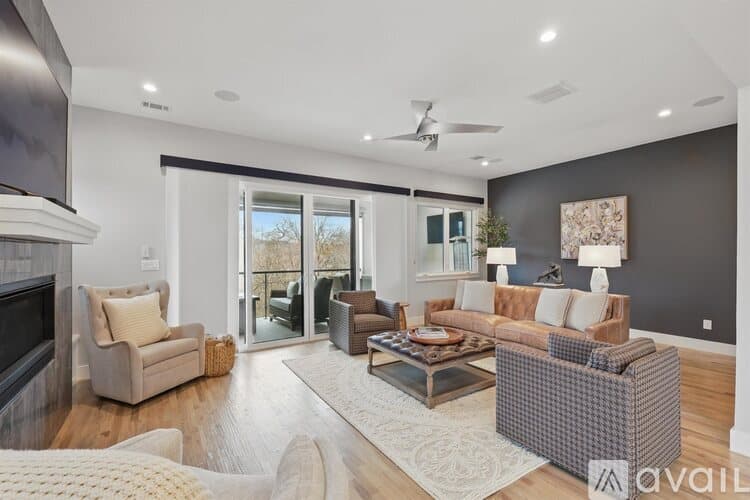Flower Mound Townhome: 428 Northwood Dr