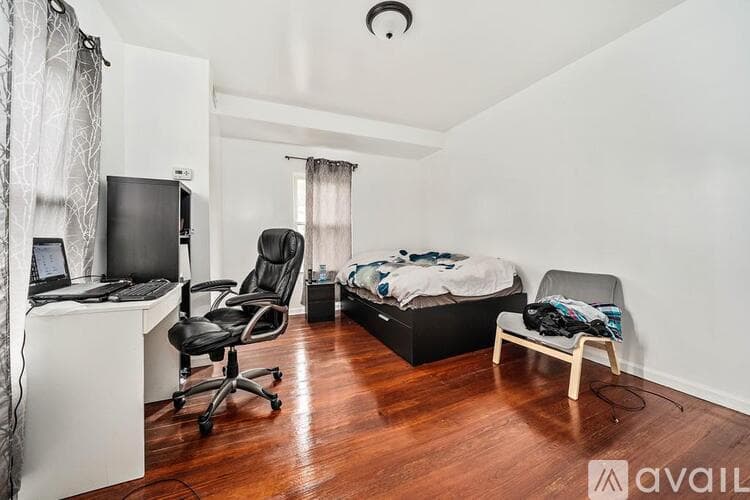 Quincy Apartment: 72 Standish Ave