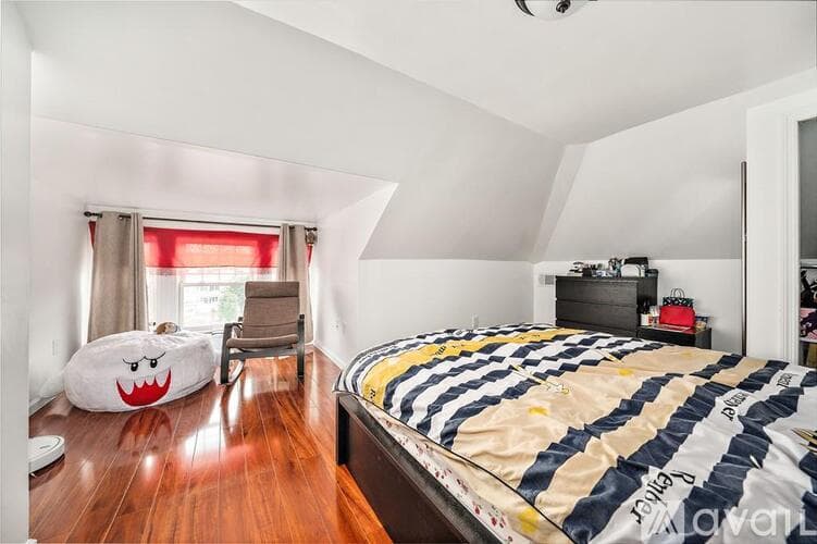 Quincy Apartment: 72 Standish Ave