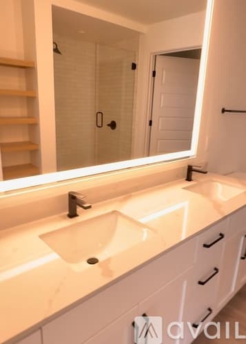 Tampa Apartment: 5430 Bay Center Drive