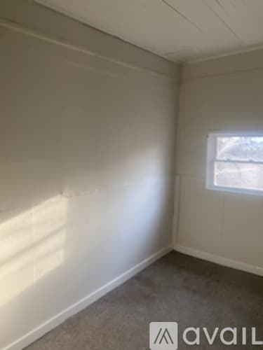 Springfield House: 804 S 13 Th St