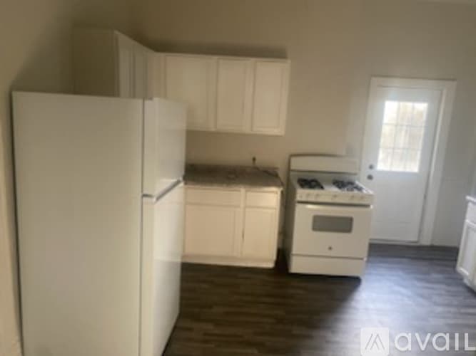 Springfield House: 804 S 13 Th St