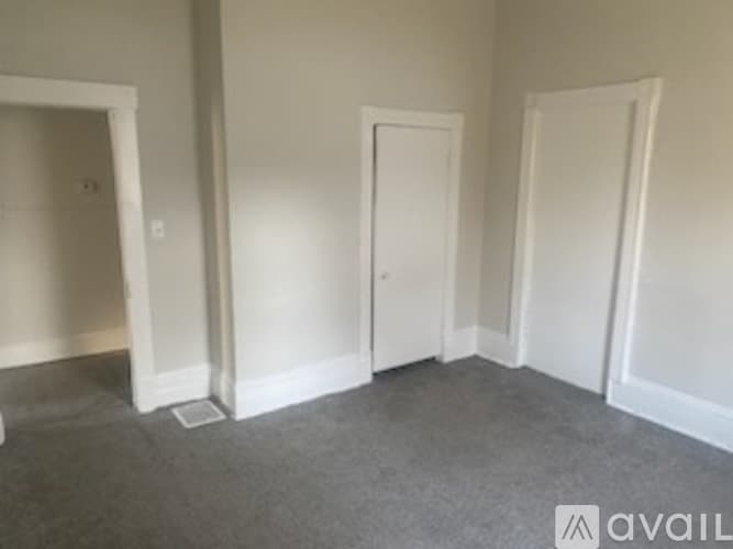 Springfield House: 804 S 13 Th St