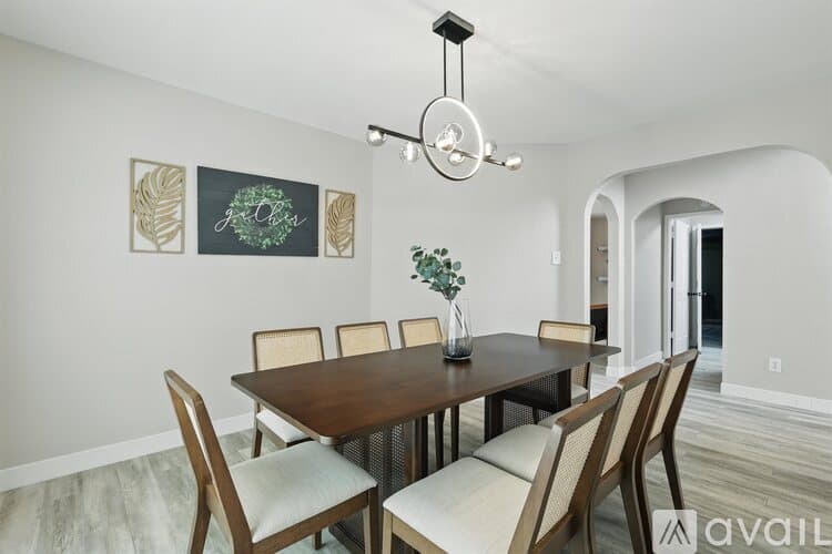 Flower Mound House: 2825 Waverly Rd