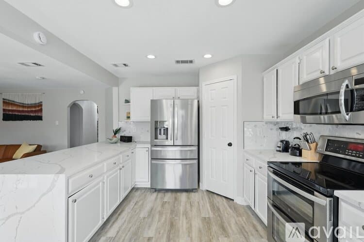 Flower Mound House: 2825 Waverly Rd
