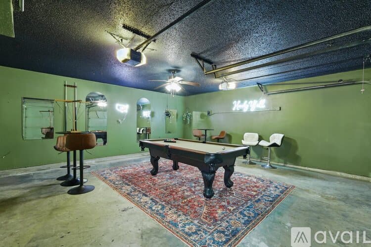 Flower Mound House: 2825 Waverly Rd