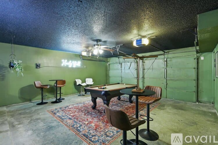 Flower Mound House: 2825 Waverly Rd