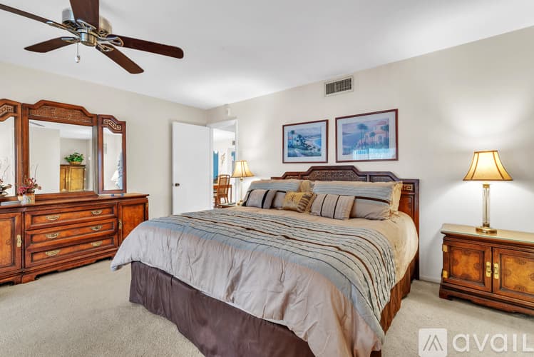 Largo Condo: 700 Starkey Road