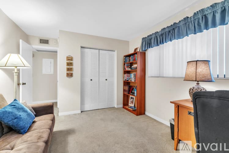 Largo Condo: 700 Starkey Road