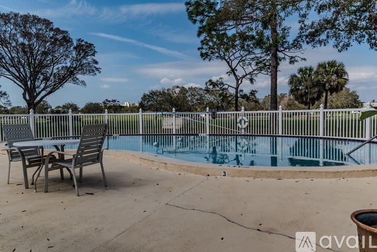 Largo Condo: 700 Starkey Road