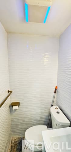 Brooklyn Apartment: 70 Weirfield St
