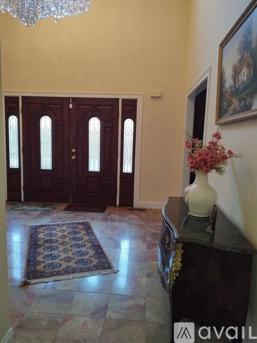 Ridgefield House: 34 Mallory Hill Road