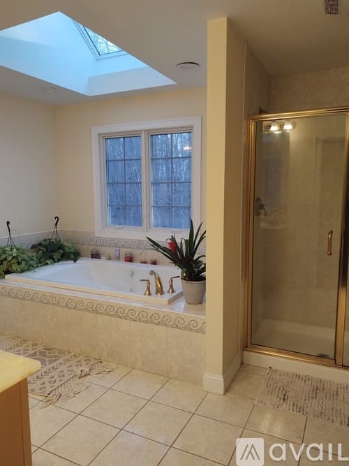 Ridgefield House: 34 Mallory Hill Road
