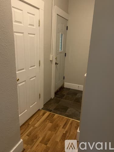 Mankato Apartment: 604 N 2nd St