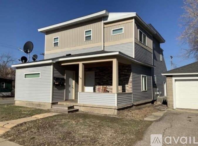 Mankato Apartment: 604 N 2nd St