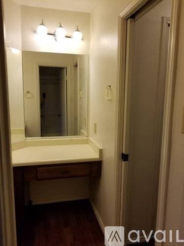 Live Oak Townhome: 7235 Rimwood St