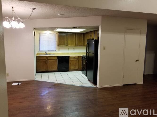 Live Oak Townhome: 7235 Rimwood St