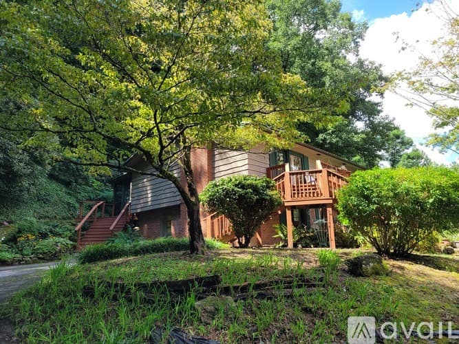 Clayton House: 38 Bulldog Lane