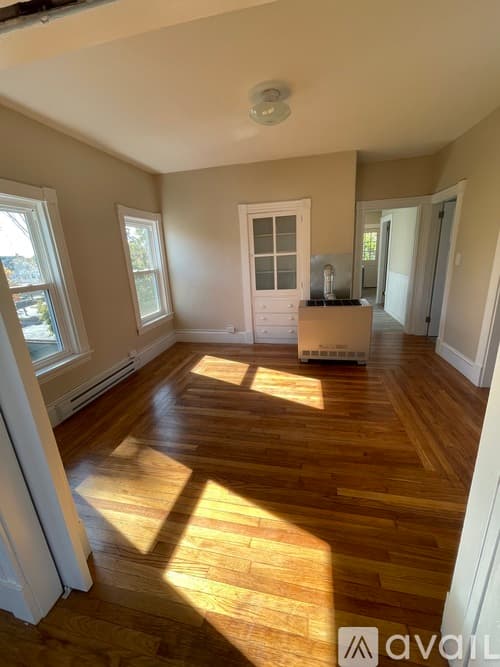 Brockton Apartment: 44 E Main St