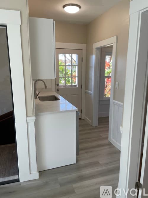 Brockton Apartment: 44 E Main St