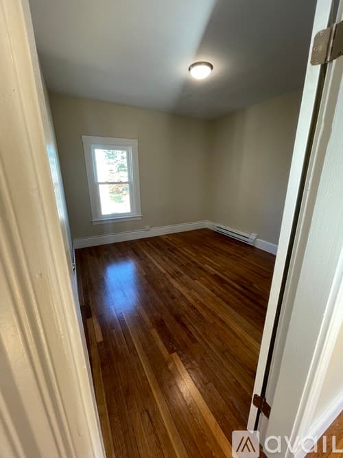 Brockton Apartment: 44 E Main St