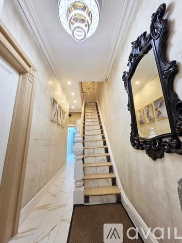 Brooklyn Apartment: 70 Weirfield St