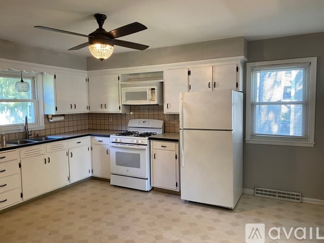 Mankato Apartment: 226 Marcy St