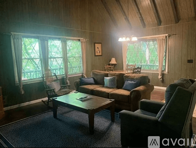 Dillard House: 211 Chalet Village Dr