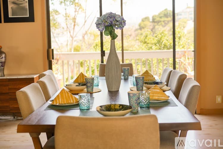 Salinas House: 24345 Paseo Privado