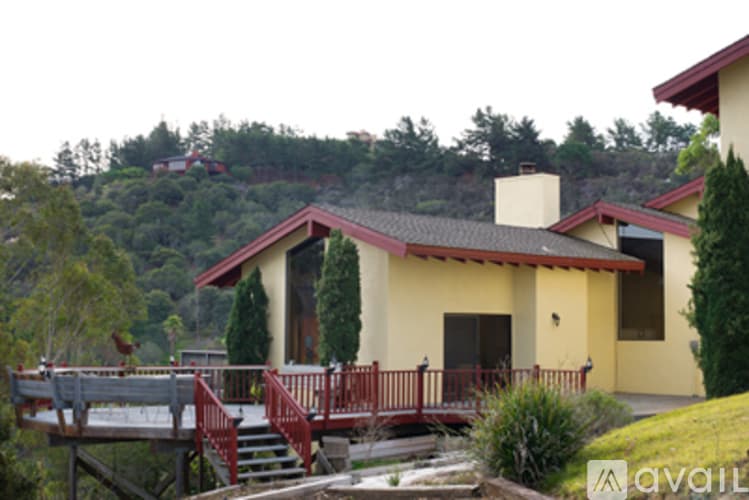 Salinas House: 24345 Paseo Privado