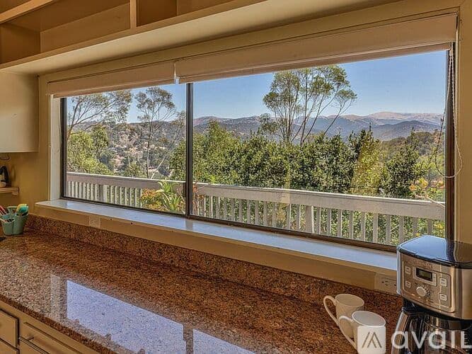 Salinas House: 24345 Paseo Privado