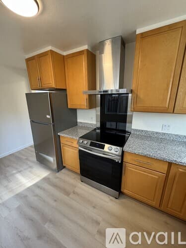 Berkeley Apartment: 1600 63rd St