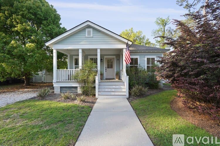 Savannah House: 15 Government Rd