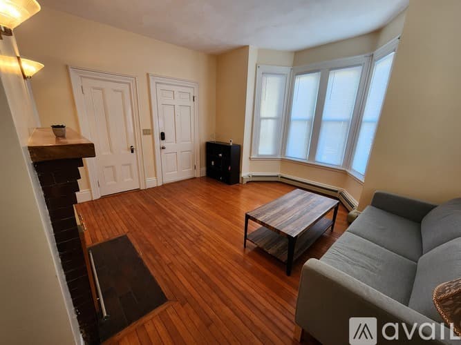 Quincy Apartment: 66 Brook St