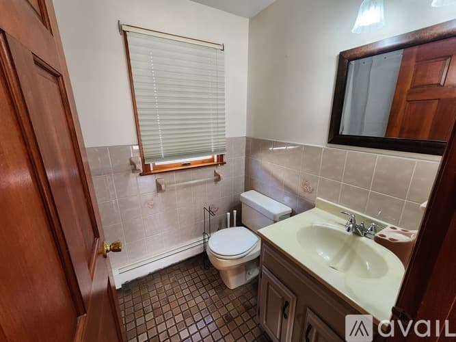 Quincy Apartment: 66 Brook St