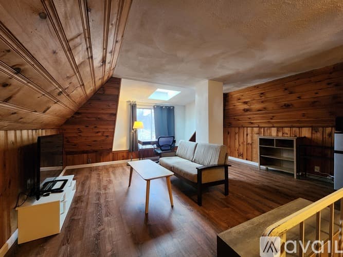 Quincy Apartment: 66 Brook St