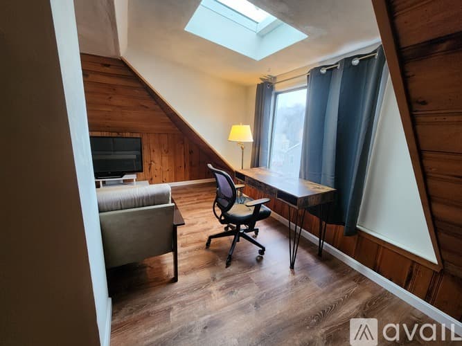 Quincy Apartment: 66 Brook St