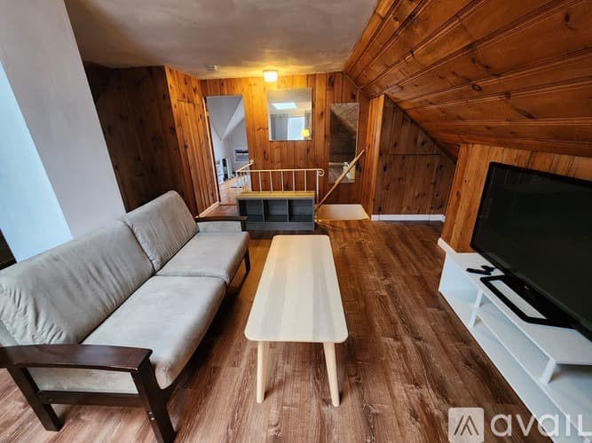 Quincy Apartment: 66 Brook St