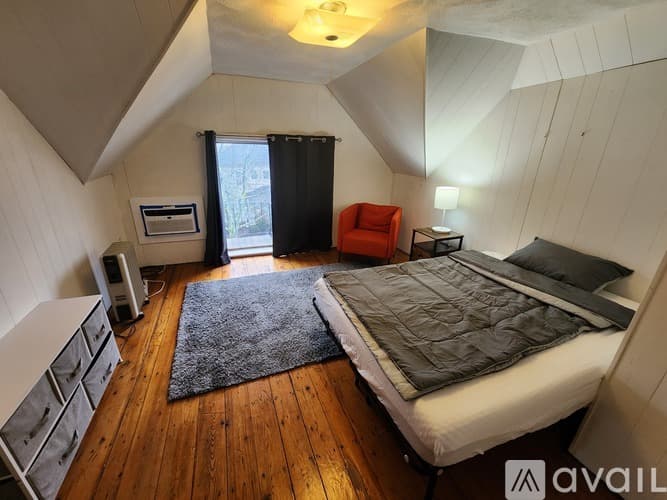 Quincy Apartment: 66 Brook St