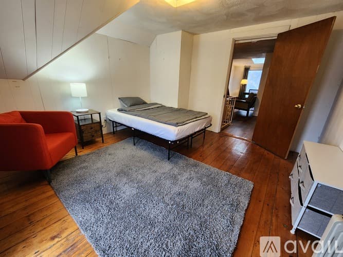 Quincy Apartment: 66 Brook St