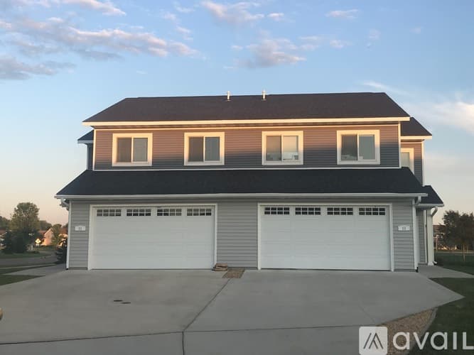 North Mankato Townhome: 2291 Pleasant Vw Dr
