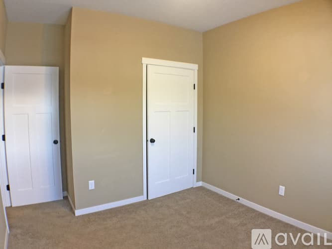 North Mankato Townhome: 2291 Pleasant Vw Dr