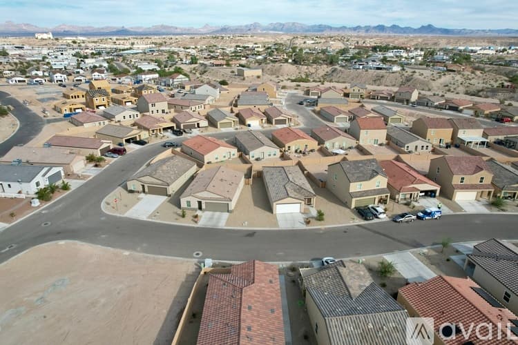 Bullhead City House: 2412 Village Drive