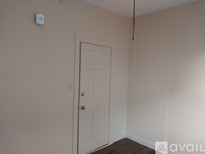 New Bedford Apartment: 116 County St