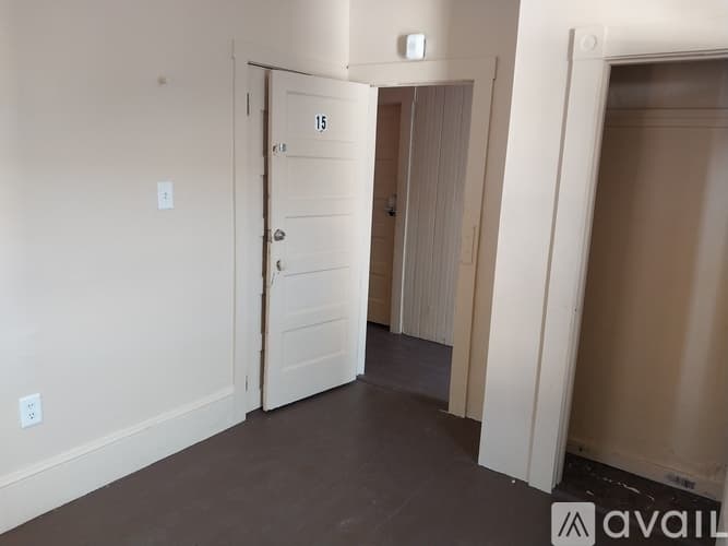 New Bedford Apartment: 116 County St