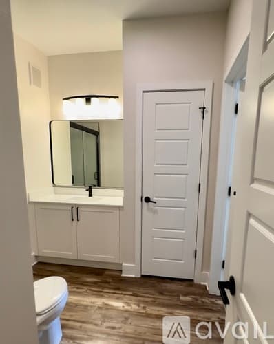 Tampa Apartment: 5129 W Tyson Ave